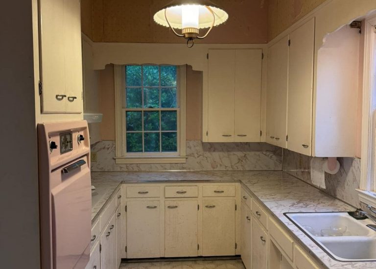 Mary’s Vintage Pink Kitchen Is So Cute